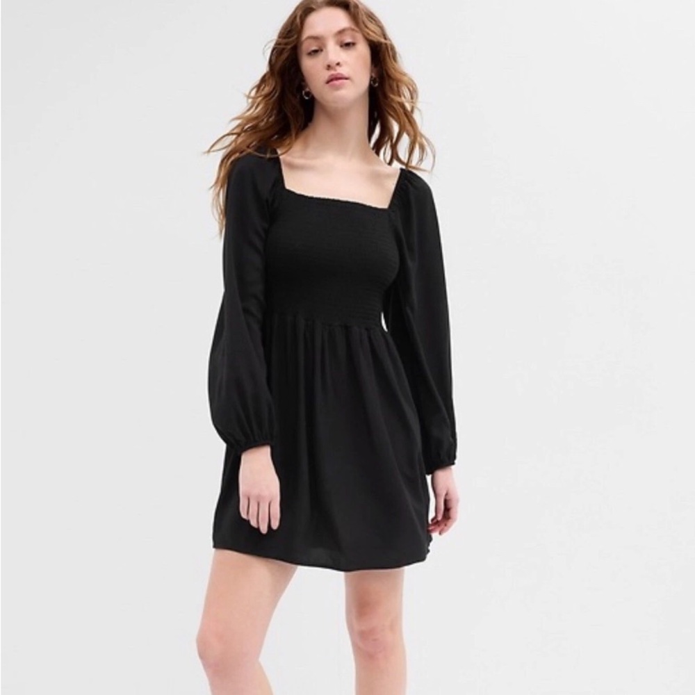 GAP Smocked Mini Dress S Fit Flare Black Puff Long Sleeves Long Squared Neck EUC